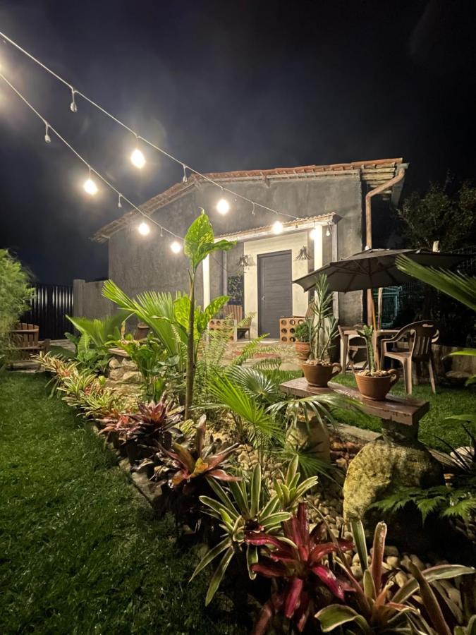 Tiny Home Garden Бананейрас Екстер'єр фото
